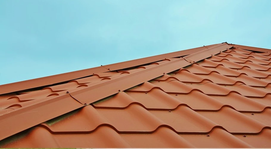 roofing repairs on metal roof