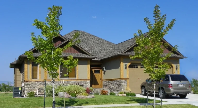 How to Choose the Right Siding Material for Your Home