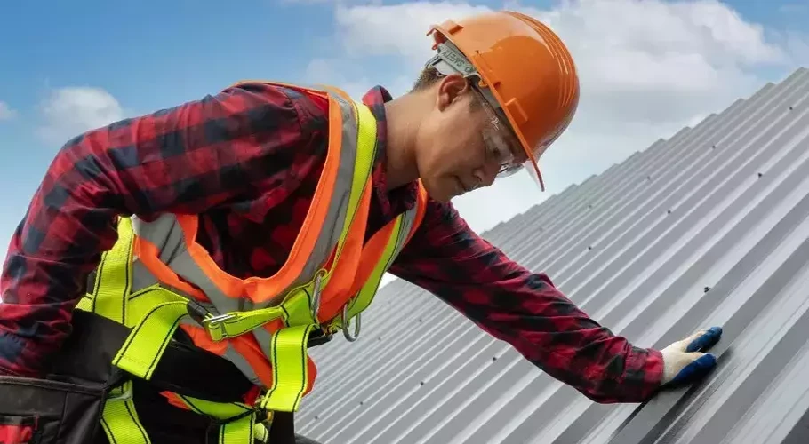roof expert inspecting roof