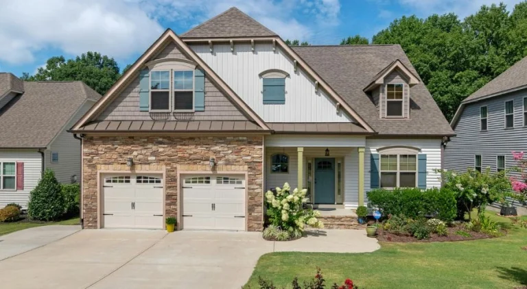 Home Exterior Color Palette Tips to Boost Your Curb Appeal