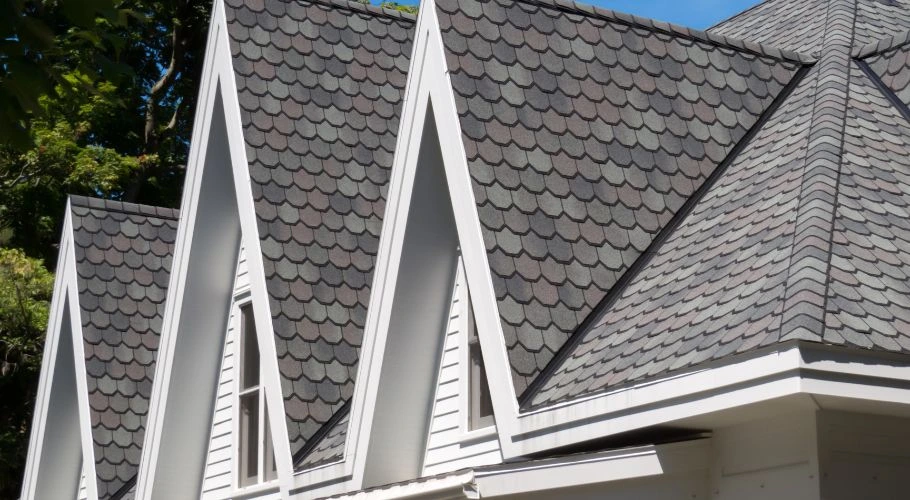 gable roof with scallop shingles