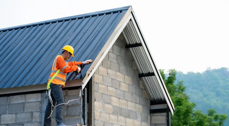 cover particularlly with regards to defective roofing materials and workmanship