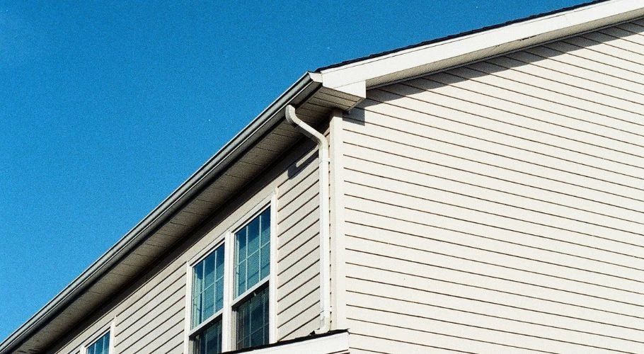 How Siding Impacts Your Roof and Home Structure